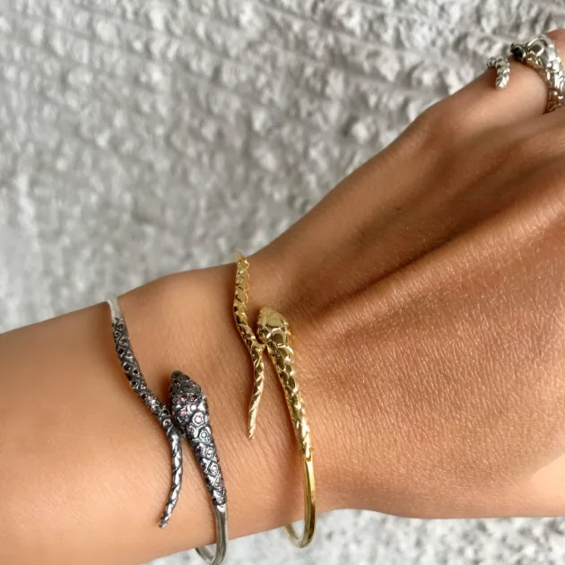 Snake Bangle with Stone - Görsel 2